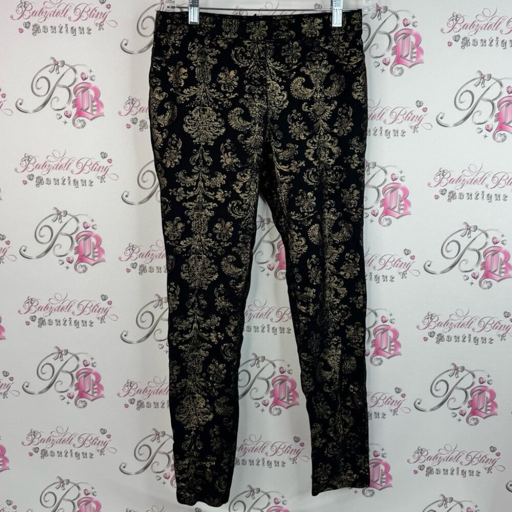 HUE pants ornate pattern shiny shimmer Black and Gold Patterned Legging style